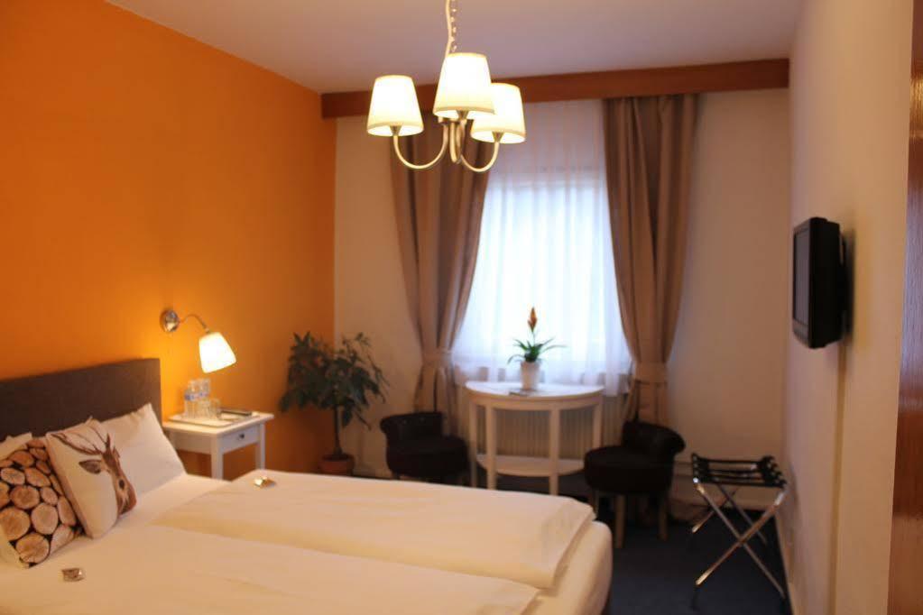 Landgasthof Hirsch Baden-Baden Zewnętrze zdjęcie